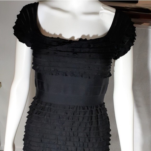 Max studio small stretchy knit ruffle mini cocktail Little Black dress s - Picture 2 of 7